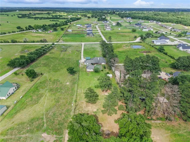 a view of an outdoor space