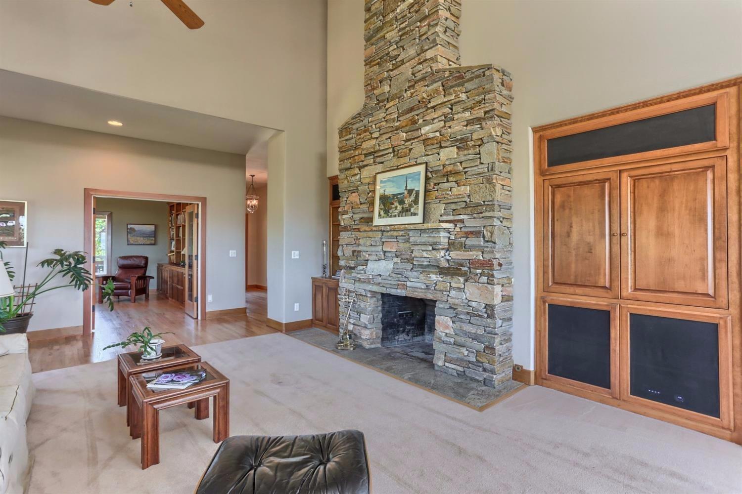4872 Pioneer Road Medford, OR 97501 - Photo 13 of 35 Additional Photo