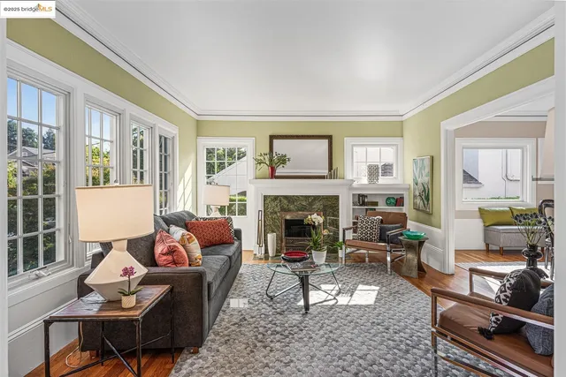 $2,398,000 | 61 Wildwood Avenue, Piedmont, CA 94610