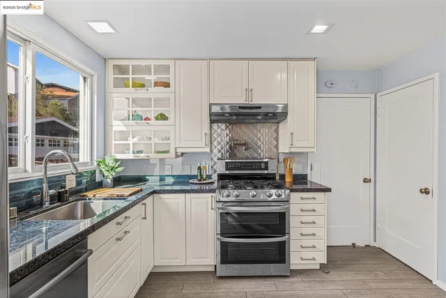 $2,398,000 | 61 Wildwood Avenue, Piedmont, CA 94610