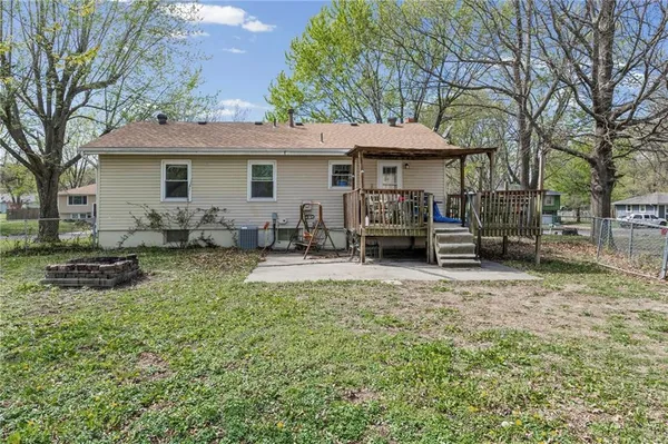 $177,000 | 1405 South Vine Street, Holden, MO 64040