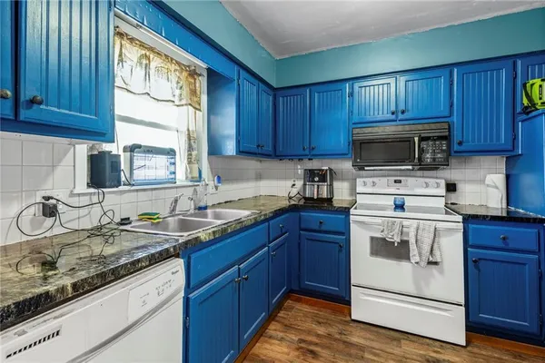 $177,000 | 1405 South Vine Street, Holden, MO 64040