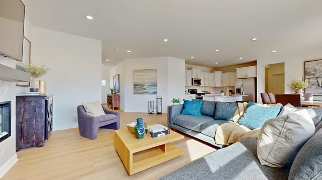 $480,585 | 10324 187th Avenue Northwest, Elk River, MN 55330