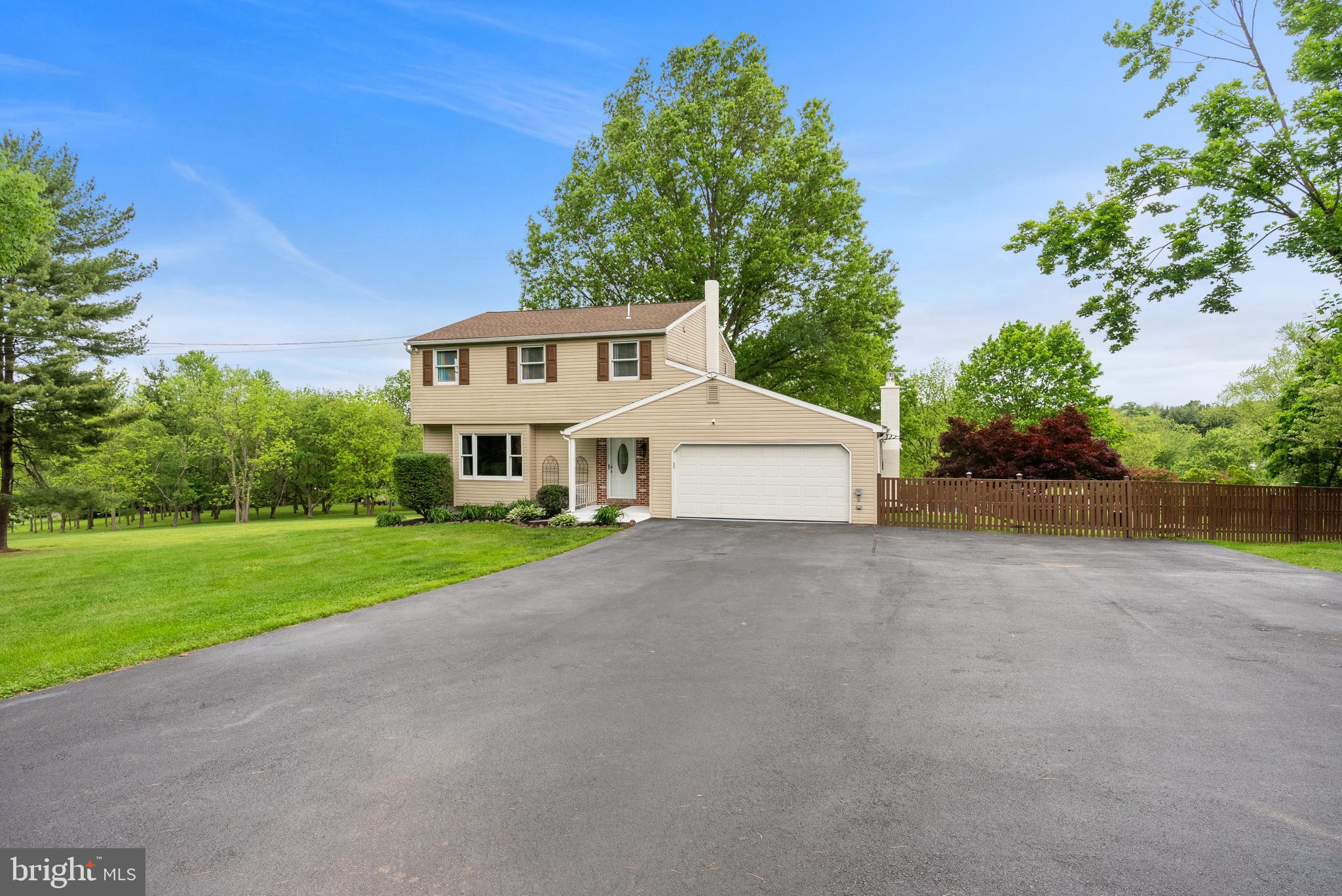 1072 Ebelhare Road Pottstown, PA 19465 - Photo 3 of 54 Lots of parking!