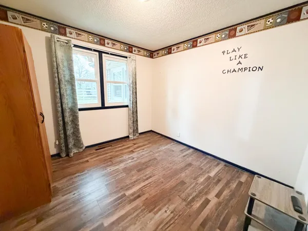 $299,500 | 410 Galena Street, Worthington, MN 56187