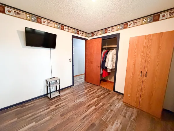 $299,500 | 410 Galena Street, Worthington, MN 56187