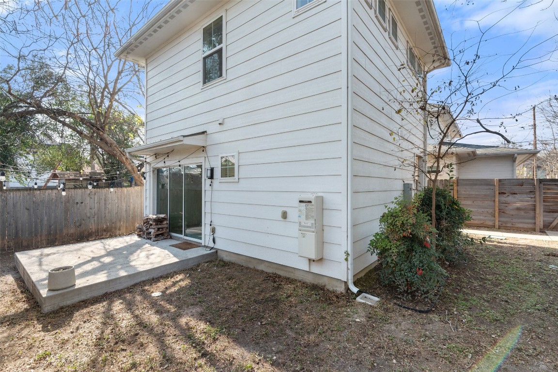 1003 Fiesta Street, Unit B Austin, TX 78702 - Photo 28 of 36