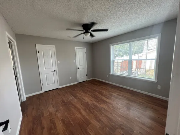 $3,250 | 410 Fairway Drive, Bryan, TX 77801