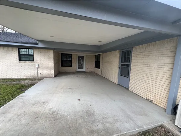 $3,250 | 410 Fairway Drive, Bryan, TX 77801