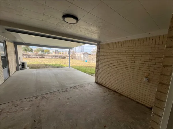 $3,250 | 410 Fairway Drive, Bryan, TX 77801