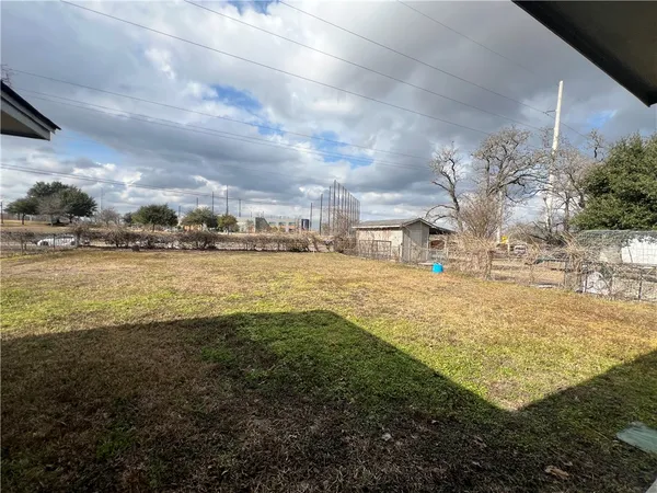 $3,250 | 410 Fairway Drive, Bryan, TX 77801