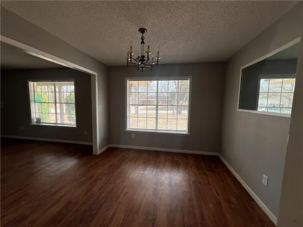 $3,250 | 410 Fairway Drive, Bryan, TX 77801