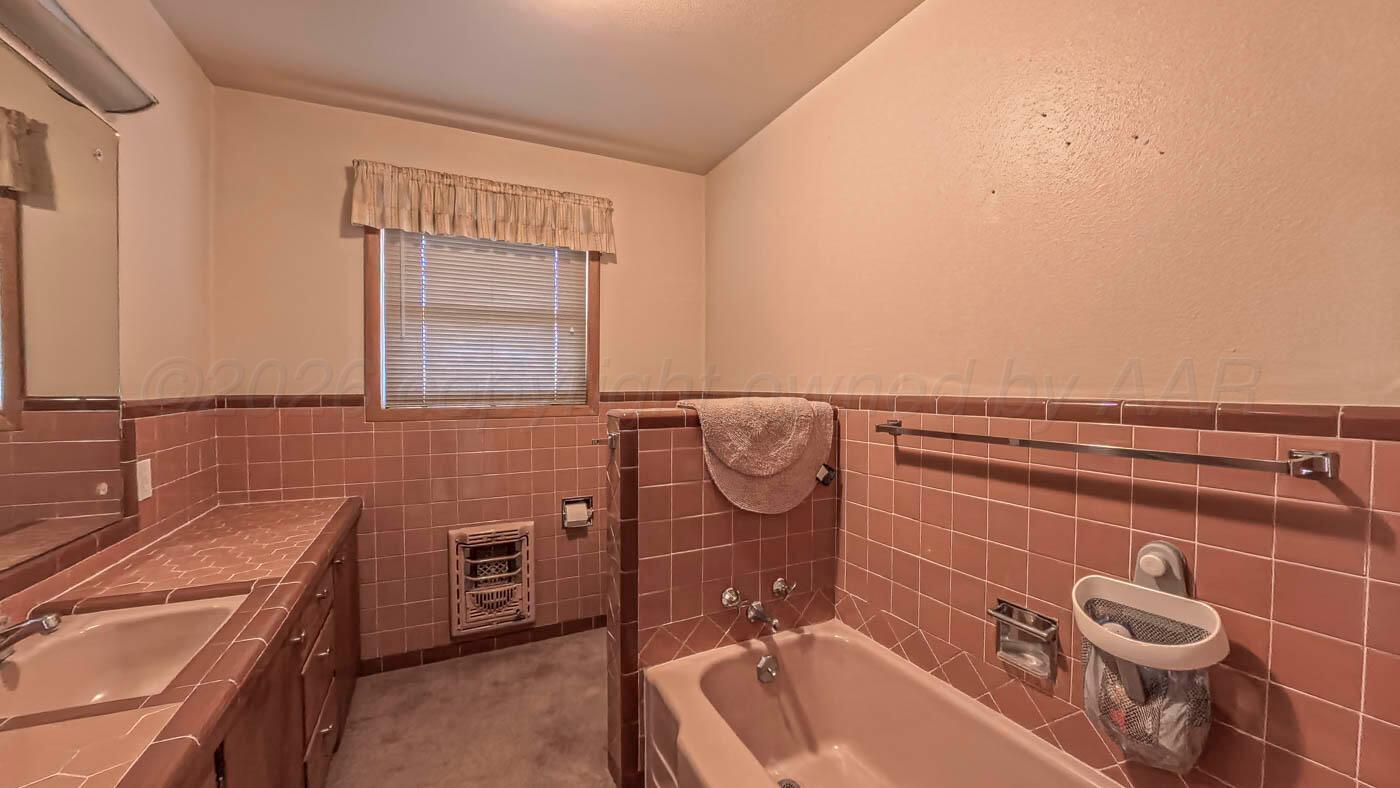312 Chase Avenue Gruver, TX 79040 - Photo 11 of 23 img (11 of 23)