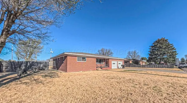 $215,000 | 312 Chase Avenue, Gruver, TX 79040