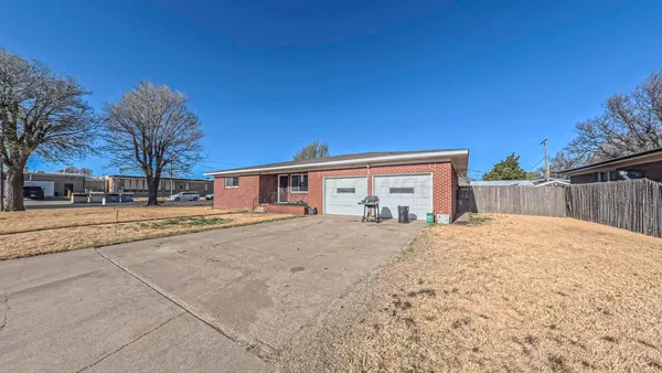 $215,000 | 312 Chase Avenue, Gruver, TX 79040