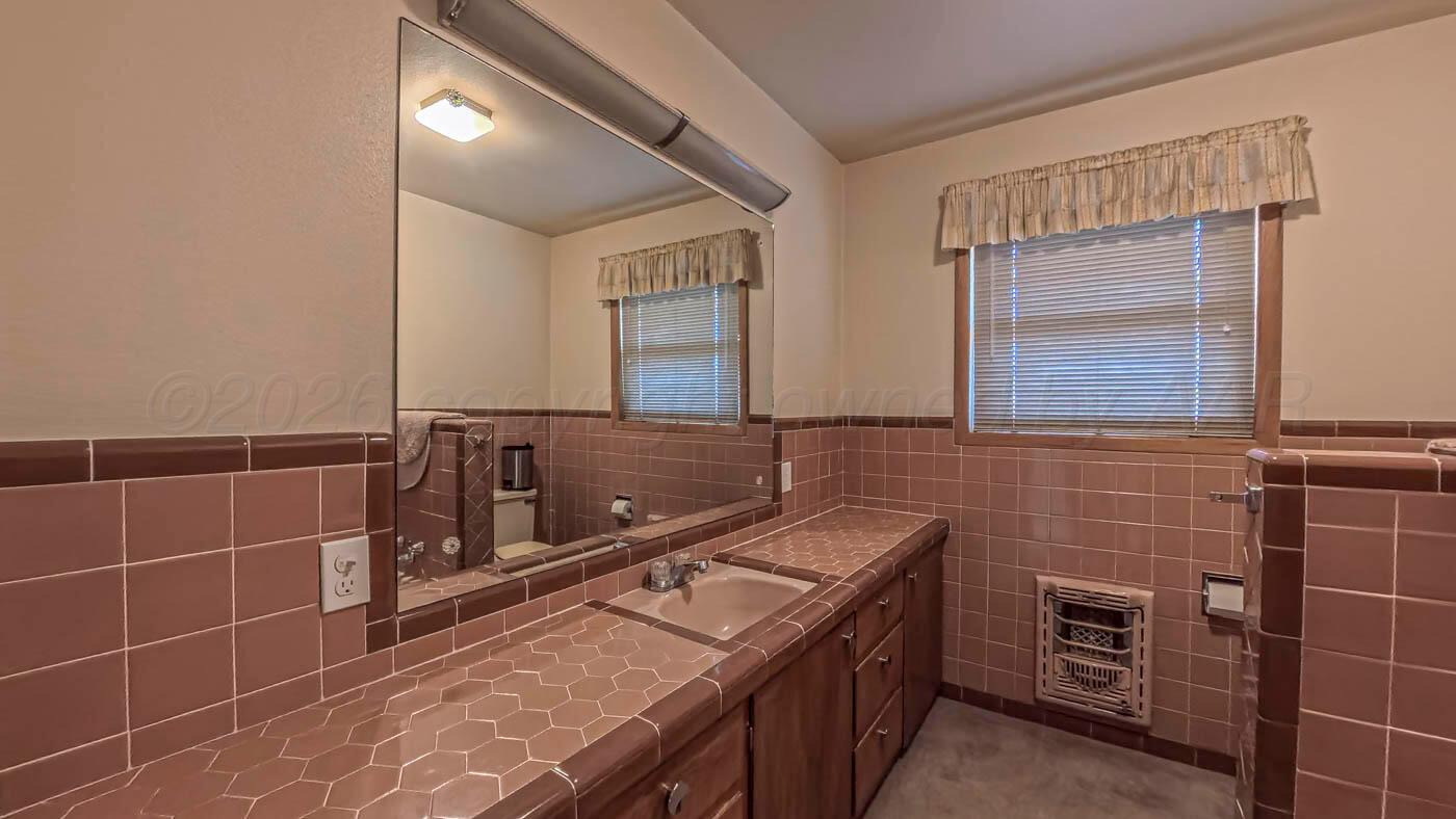 312 Chase Avenue Gruver, TX 79040 - Photo 10 of 23 img (10 of 23)