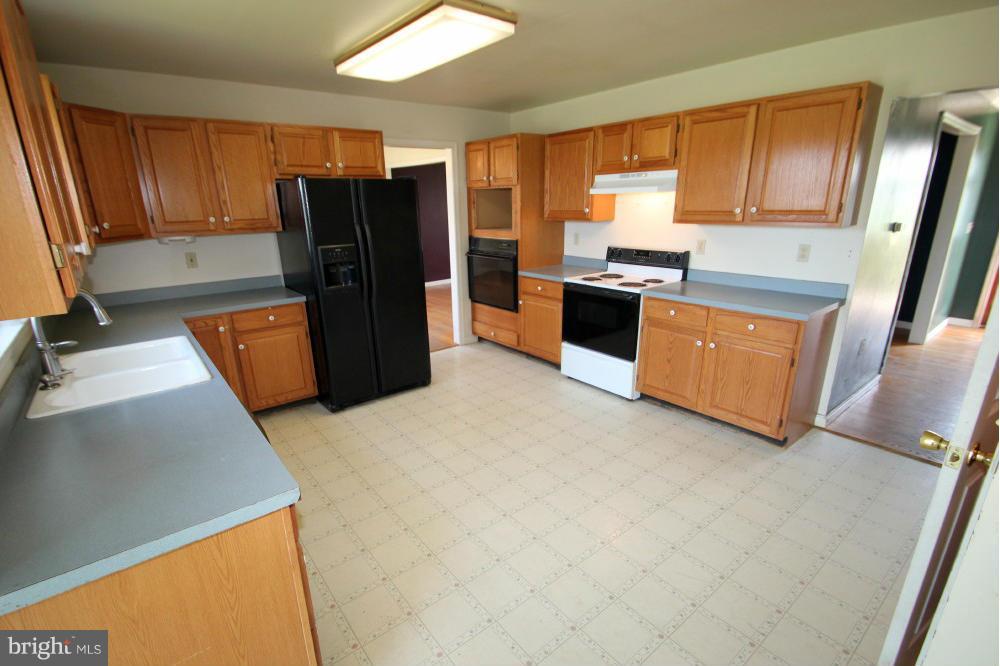 11014 Liberty Road Frederick, MD 21701 - Photo 5 of 21 Kitchen