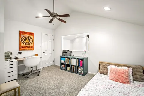 $765,000 | 7409 South Rice Avenue, Bellaire, TX 77401