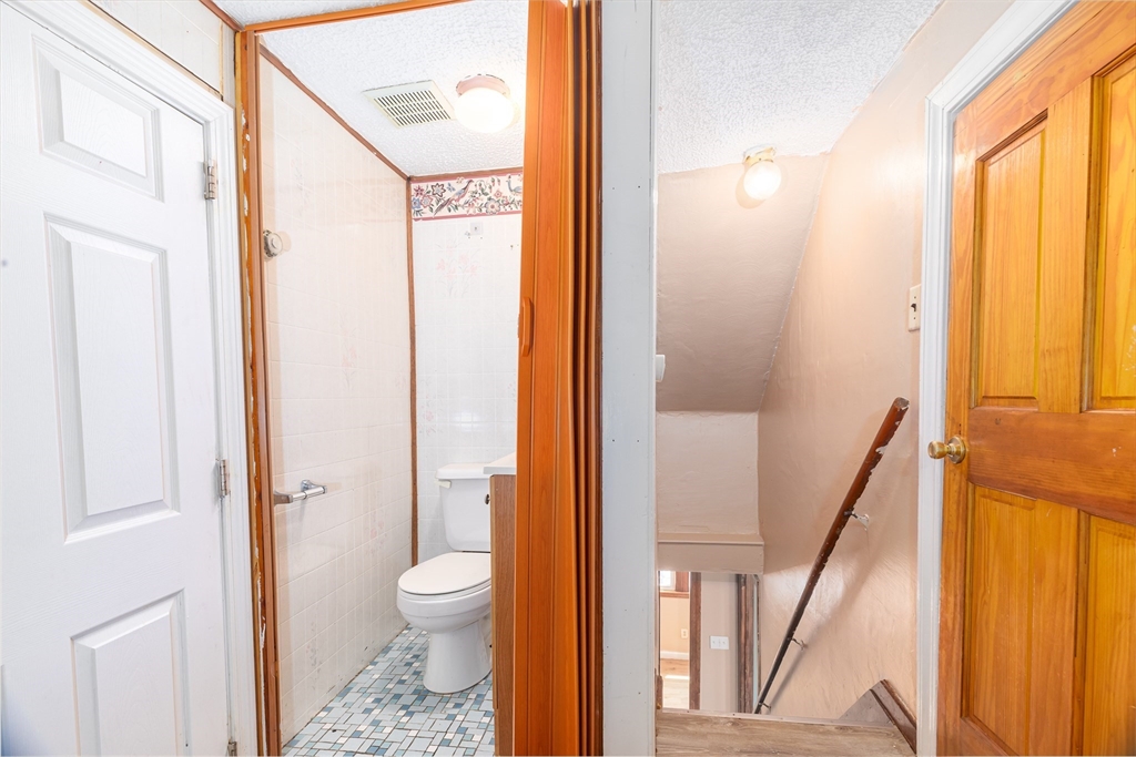 62 Butler Street, Unit 2 Salem, MA 01970 - Photo 16 of 20