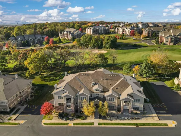 $549,900 | 9045 Hawks Reserve Lane, Unit 102, Verona, WI 53593
