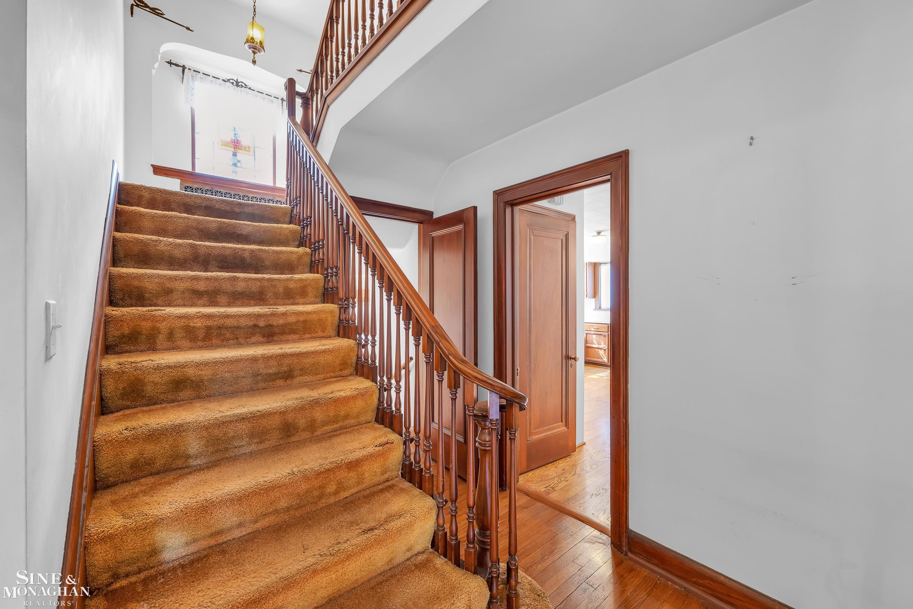 1363 Yorkshire Road Grosse Pointe, MI 48230 - Photo 29 of 67 50154348-b4e1c459-5b44-4377-be54-cefa48450852.JPG