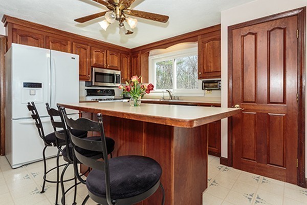 3 Drawbridge Road Westford, MA 01886 - Photo 10 of 30 Gallery Image 10