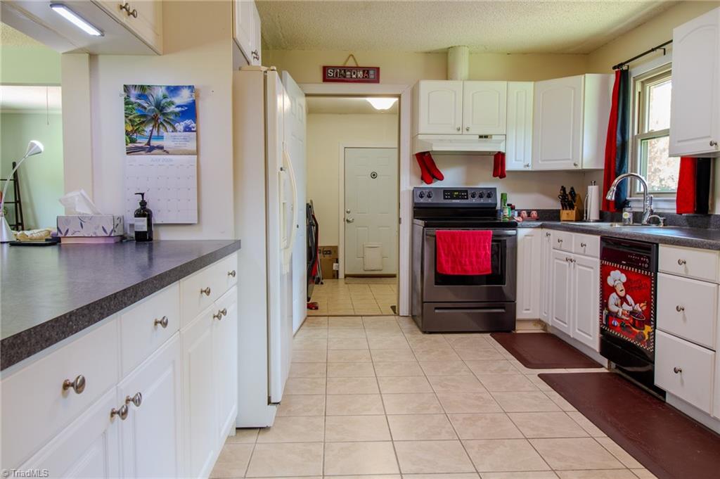 5736 Davis Road Walkertown, NC 27051 - Photo 20 of 47