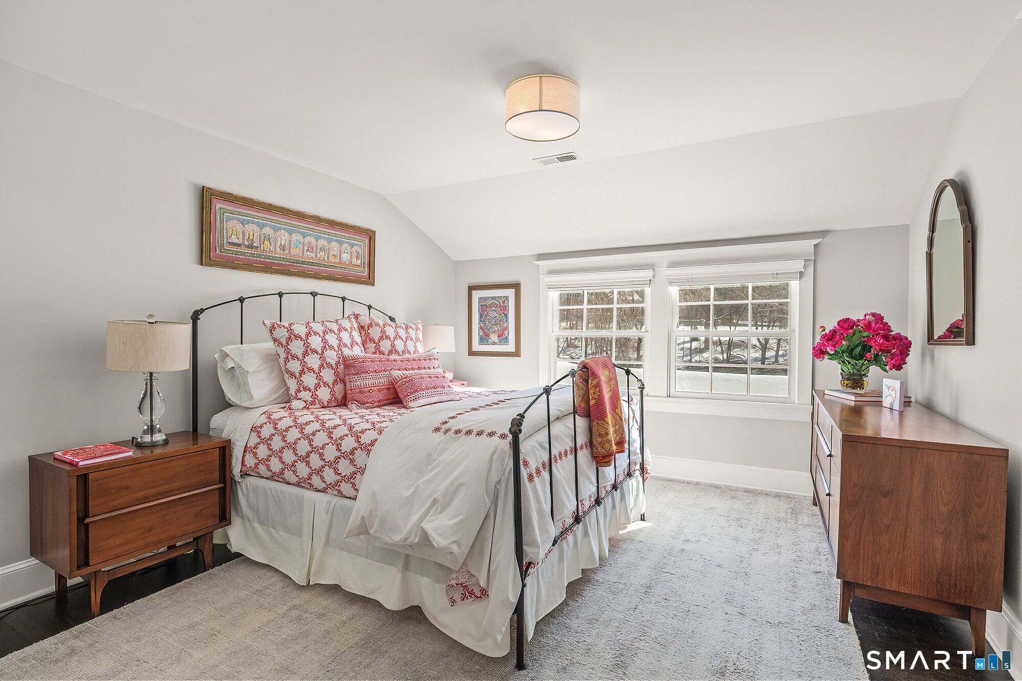 77 Golf Lane Ridgefield, CT 06877 - Photo 30 of 41 Bedroom with shared bathroom.