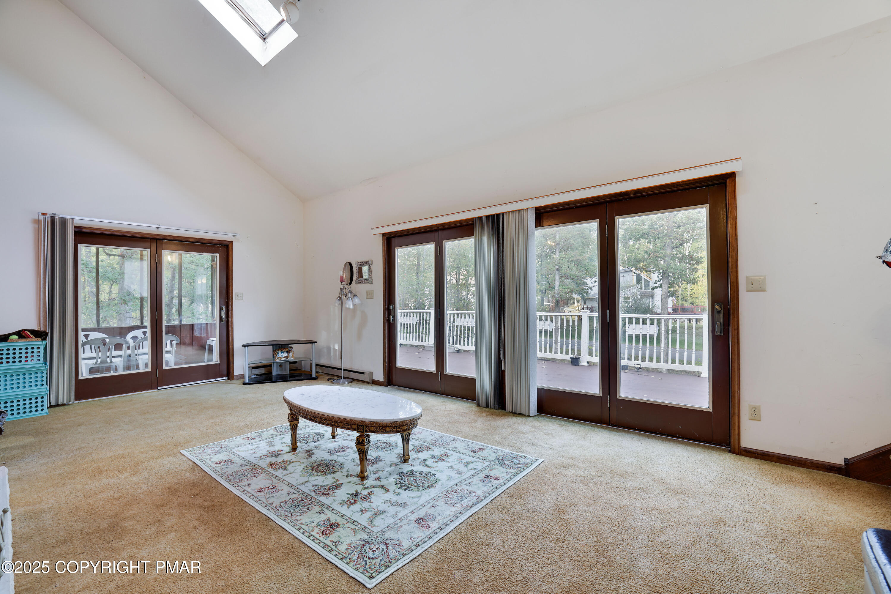 385 Saunders Drive Bushkill, PA 18324 - Photo 21 of 47 RBR59170