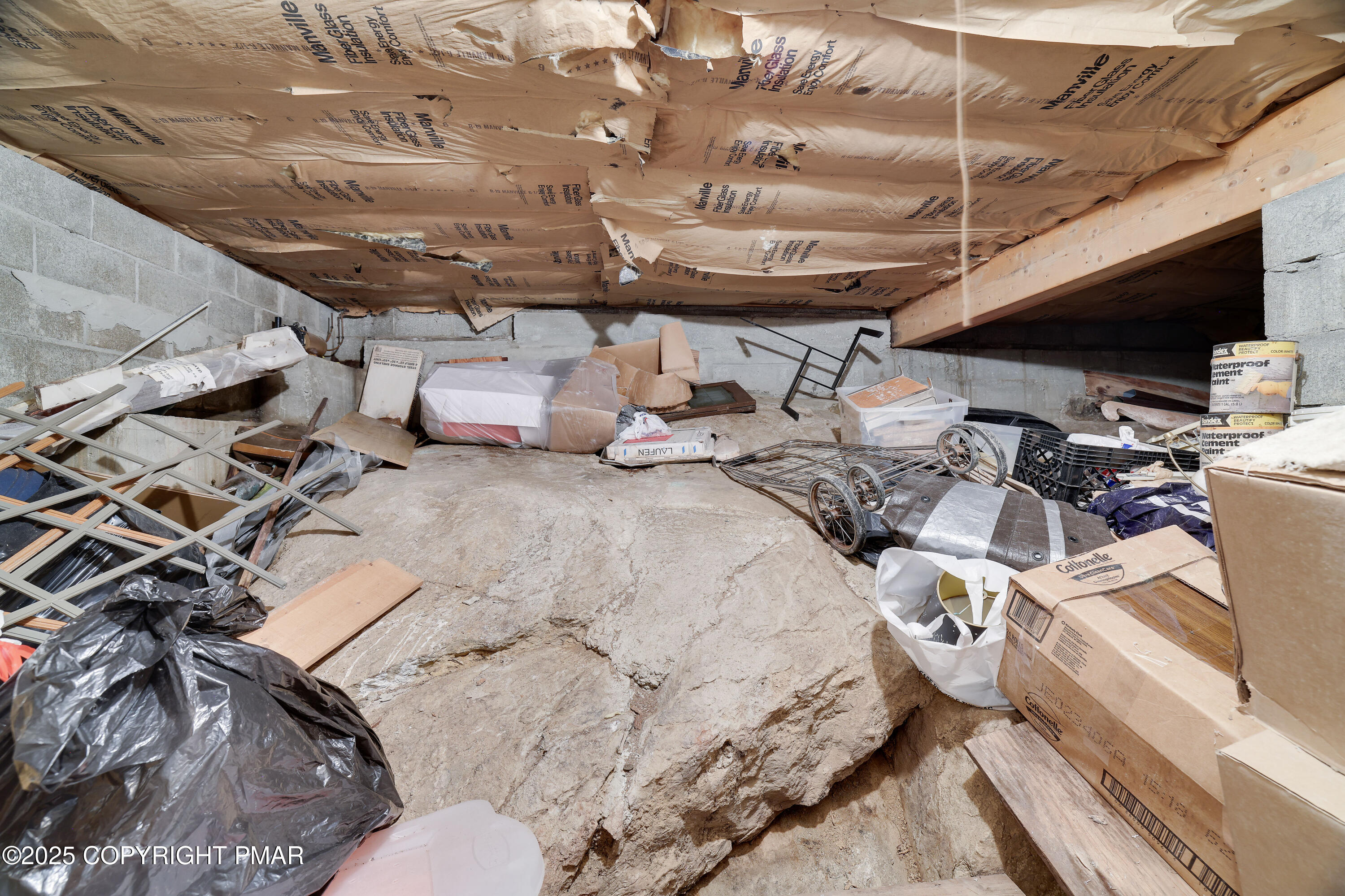 385 Saunders Drive Bushkill, PA 18324 - Photo 36 of 47 RBR59120