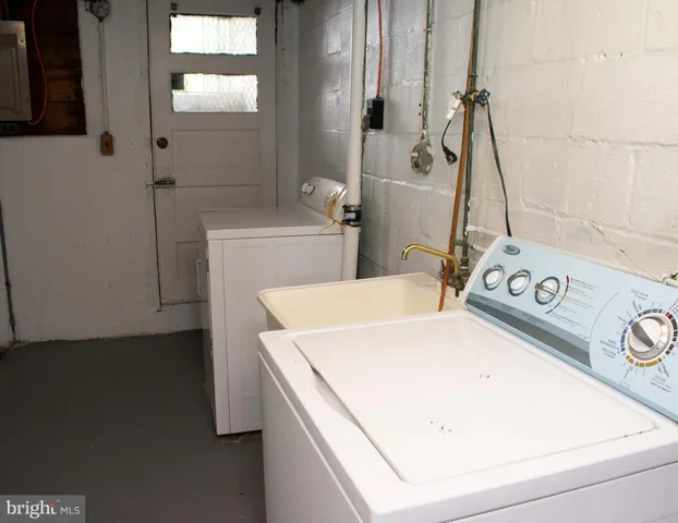 $1,900 | 1058 Upnor Road, Baltimore, MD 21212