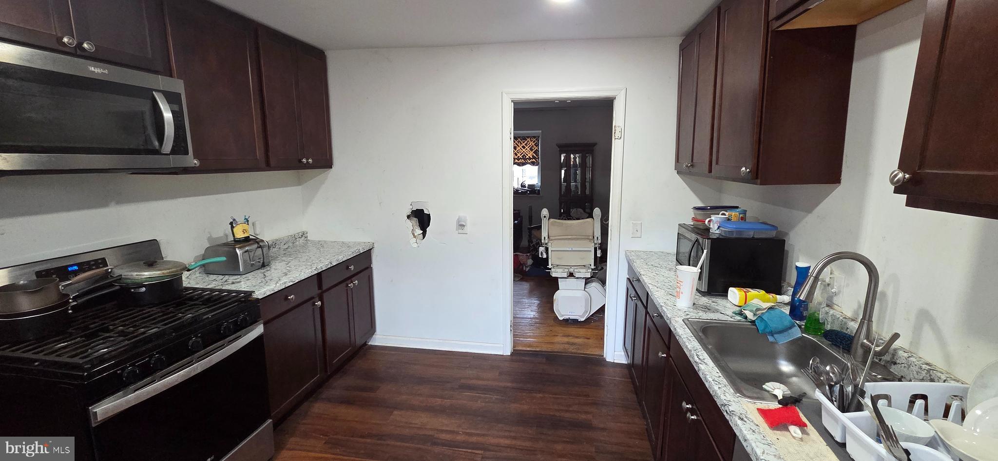 716 Calvert Lane Fort Washington, MD 20744 - Photo 18 of 31 Kitchen 2