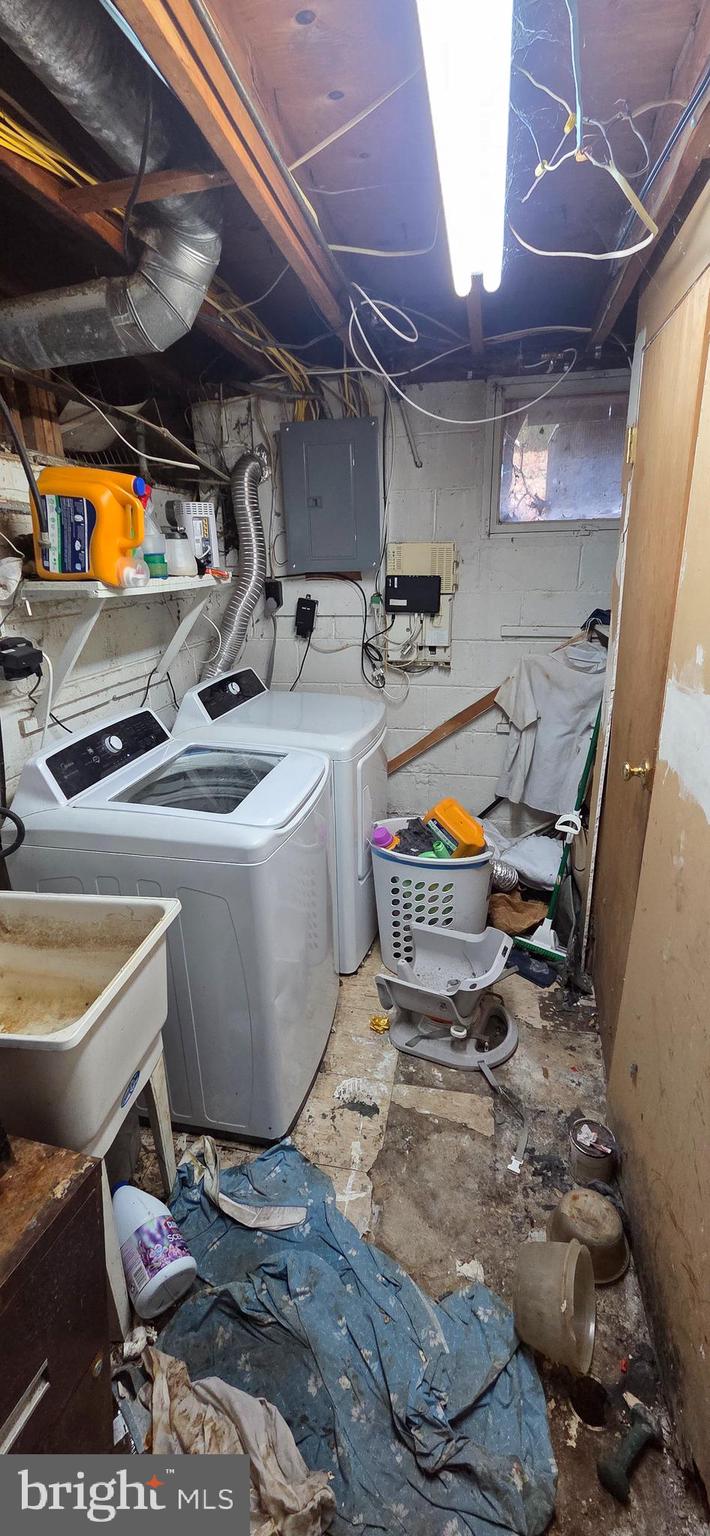 716 Calvert Lane Fort Washington, MD 20744 - Photo 20 of 31 Laundry Room