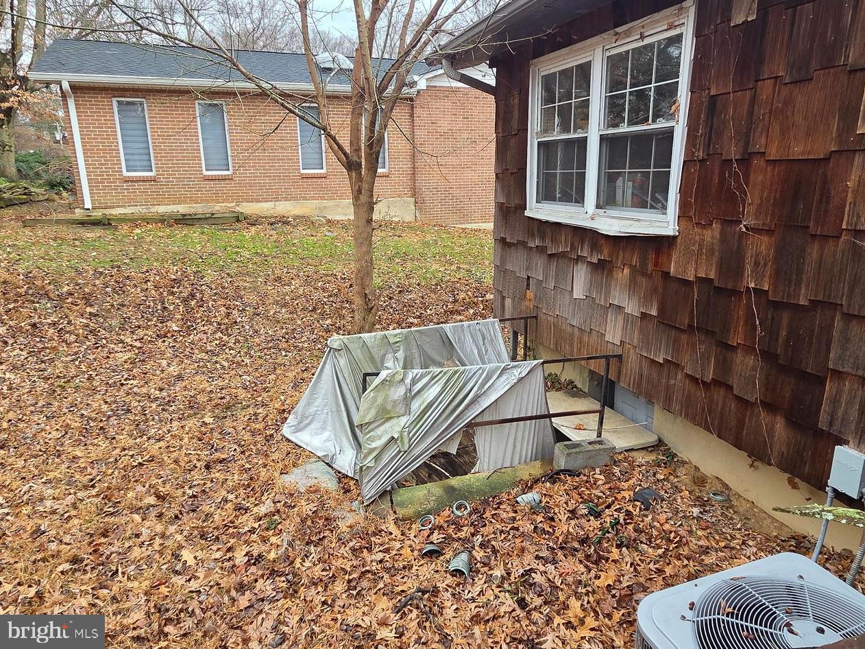 716 Calvert Lane Fort Washington, MD 20744 - Photo 2 of 31 Back of House