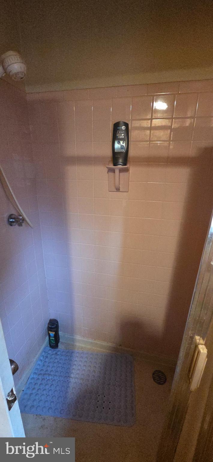 716 Calvert Lane Fort Washington, MD 20744 - Photo 25 of 31 Primary Bath 2