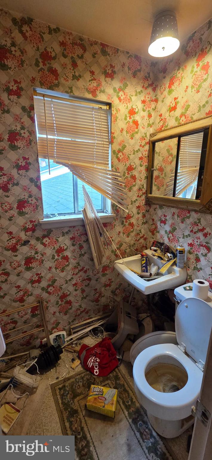 716 Calvert Lane Fort Washington, MD 20744 - Photo 26 of 31 Primary Bathroom 1