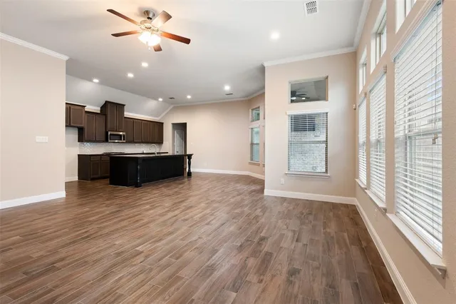 $389,900 | 920 10th Street, Argyle, TX 76226