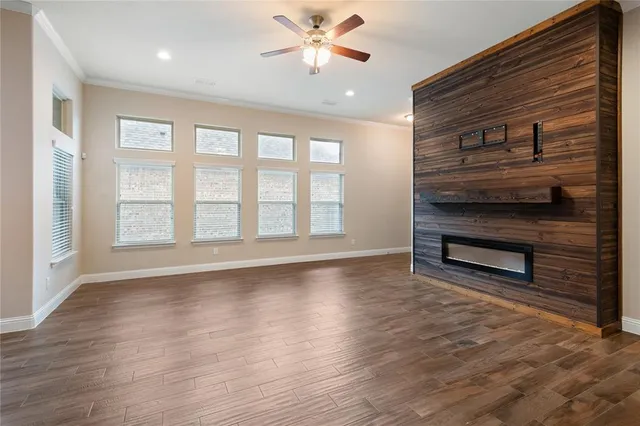 $389,900 | 920 10th Street, Argyle, TX 76226