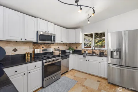 $799,999 | 3916 South 374th Street, Auburn, WA 98001