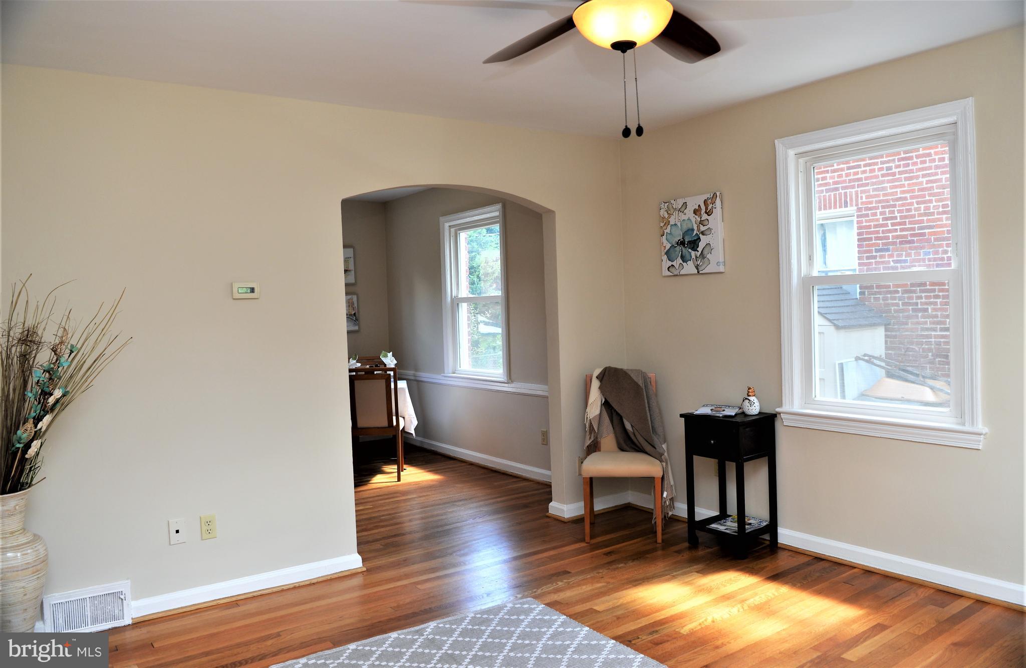 303 South Courthouse Road Arlington, VA 22204 - Photo 4 of 27 Freshly painted with lots of windows & light
