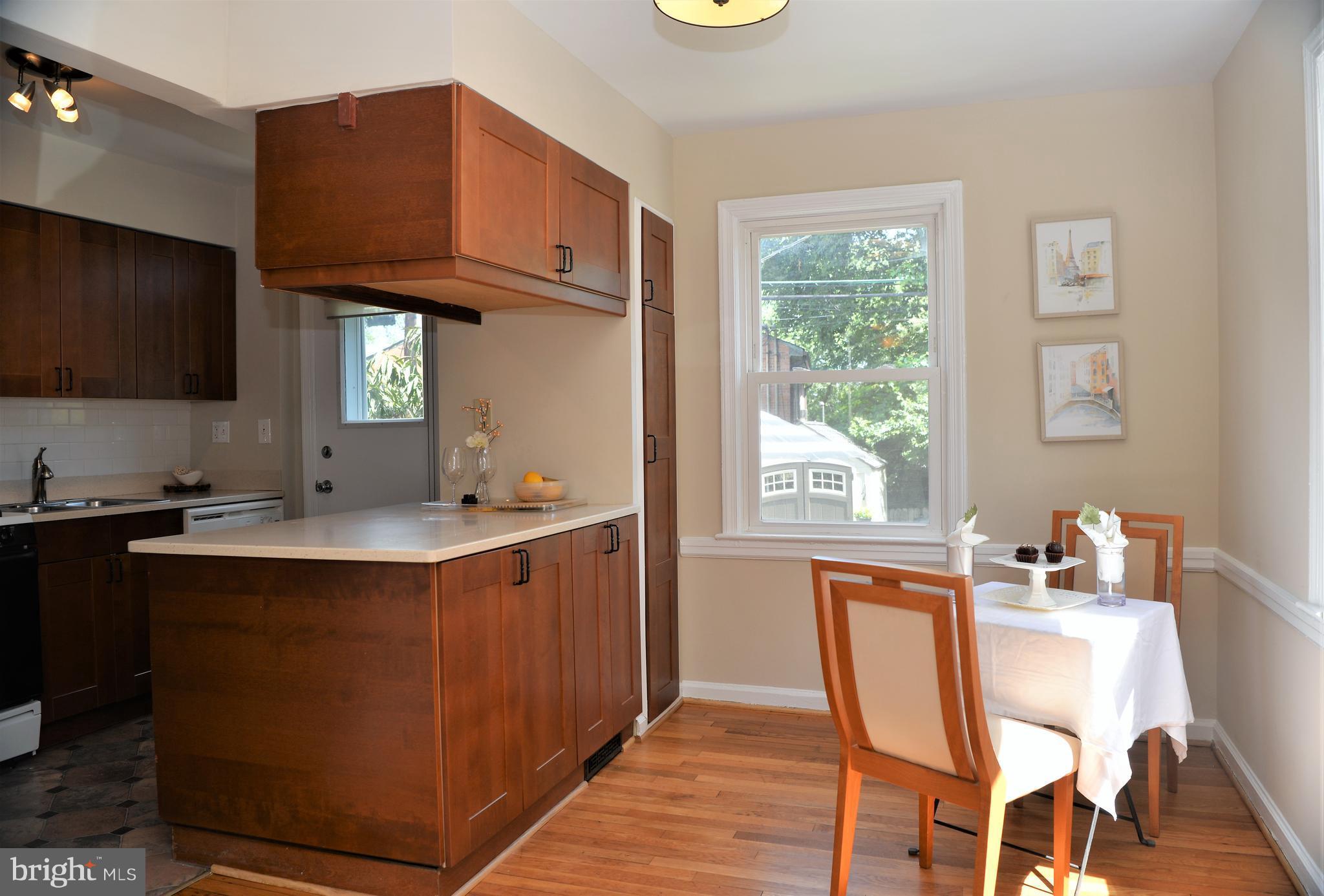 303 South Courthouse Road Arlington, VA 22204 - Photo 27 of 27 Open Floor plan Kitchen and Dining Area