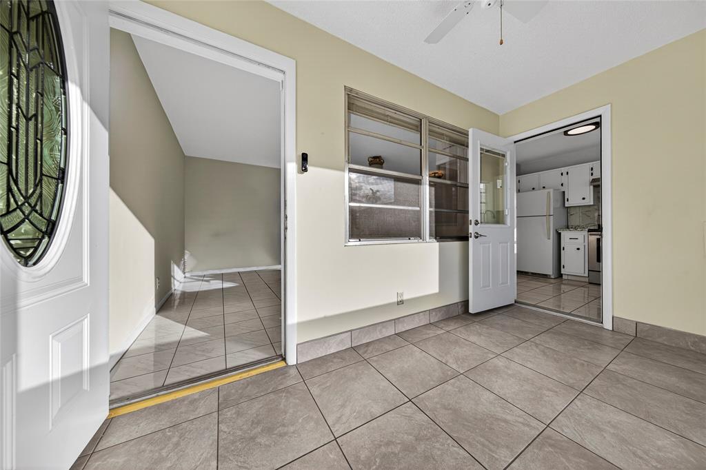 5300 Washington Street, Unit H136 Hollywood, FL 33021 - Photo 1 of 27