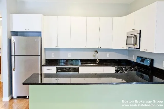 $3,600 | 23 Evergreen Street, Unit 1, Boston, MA 02130