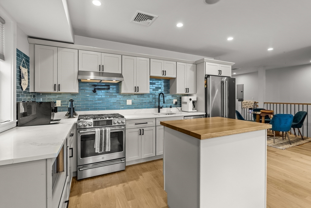 47 R Harvest Street, Unit 4 Boston, MA 02125 - Photo 7 of 24