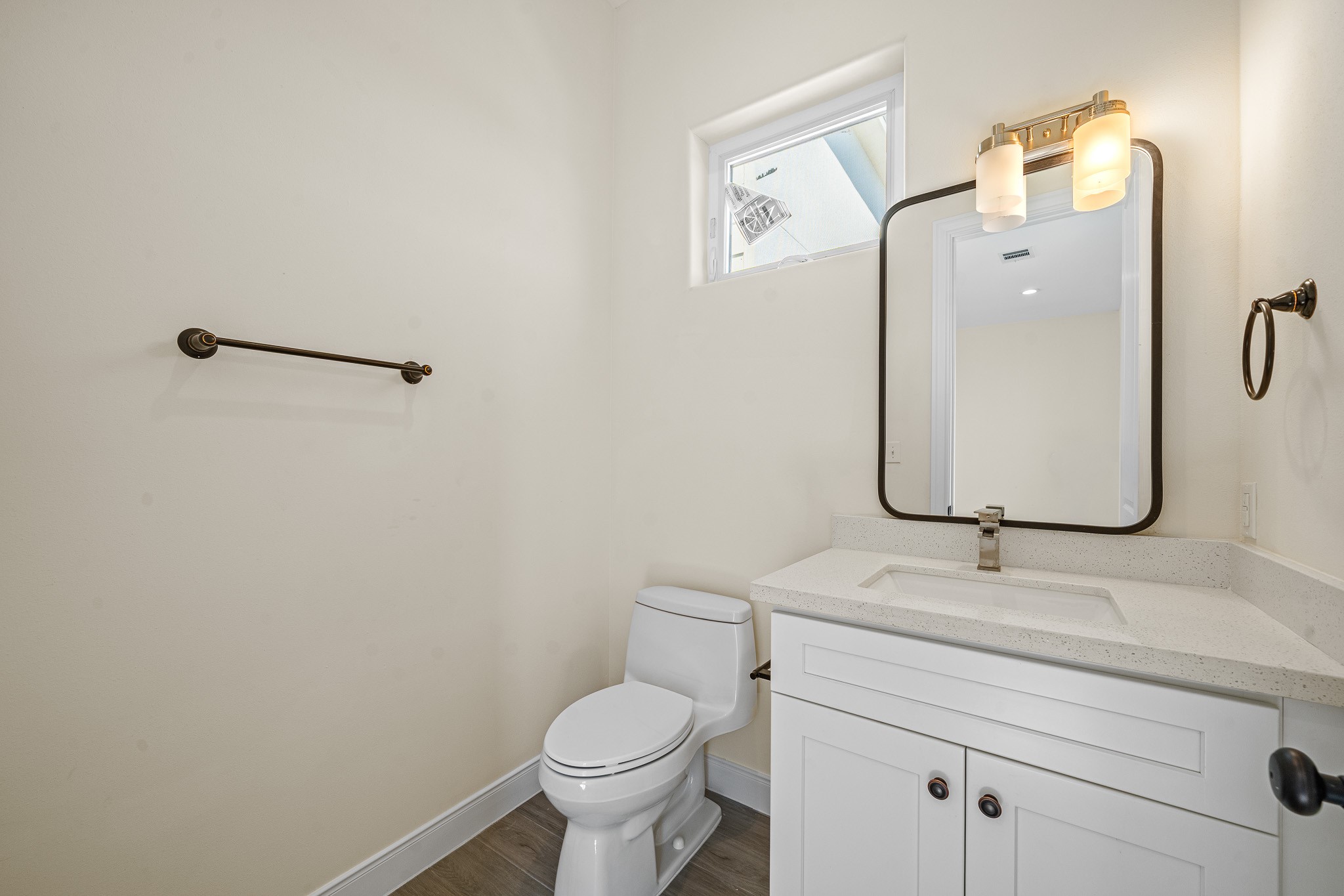 2218 Converse Street, Unit C Houston, TX 77006 - Photo 20 of 40