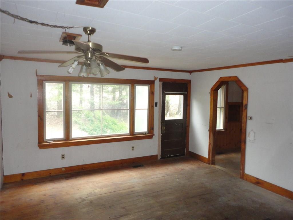 2439 Bristol Road Bristol, ME 04558 - Photo 2 of 22 LIVING ROOM