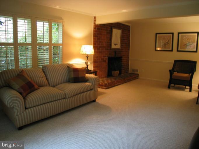 6703 Rannoch Road Bethesda, MD 20817 - Photo 8 of 18 Family Room