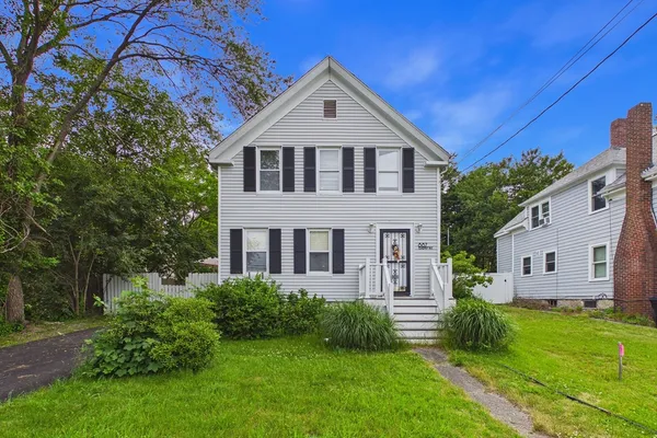 $400,000 | 887 Shawmut Avenue, New Bedford, MA 02746