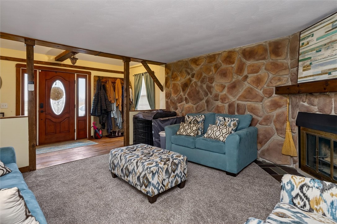 2085 Pinnacle Road Henrietta, NY 14543 - Photo 18 of 48