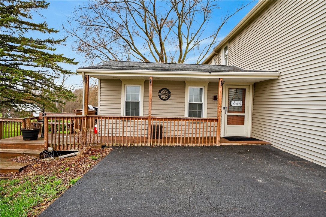 2085 Pinnacle Road Henrietta, NY 14543 - Photo 5 of 48